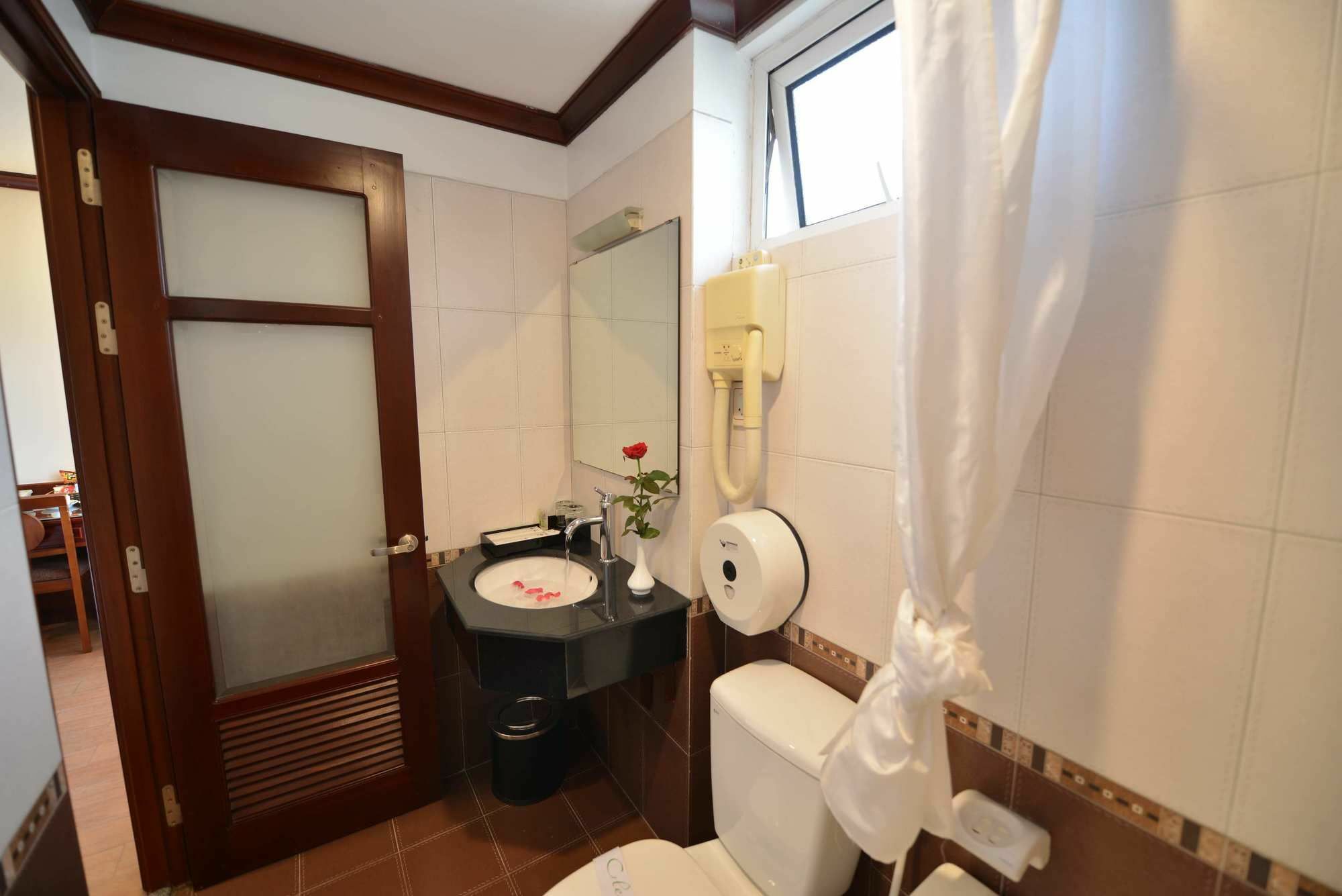 Blue Hanoi Inn Legend Hotel エクステリア 写真
