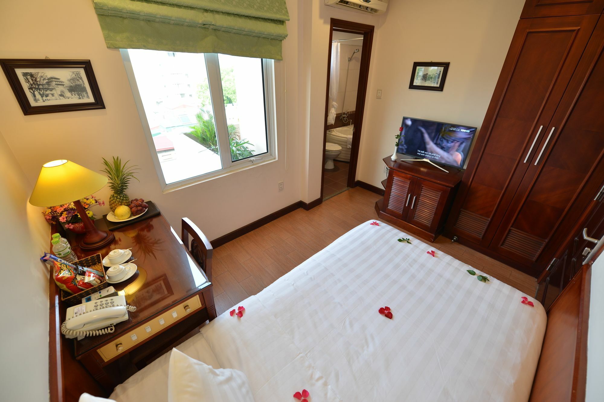 Blue Hanoi Inn Legend Hotel エクステリア 写真