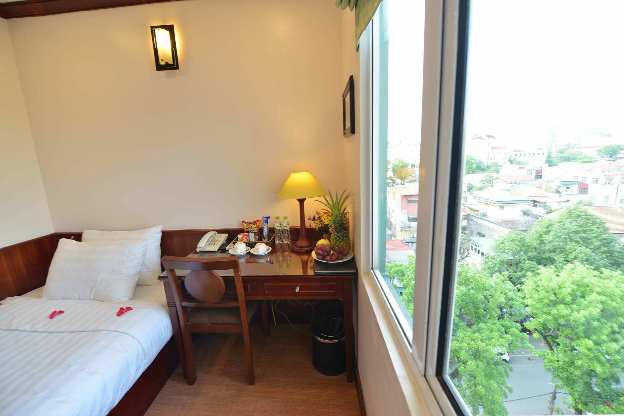 Blue Hanoi Inn Legend Hotel エクステリア 写真